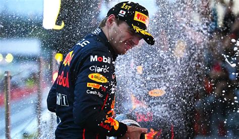 Max Verstappen Wins 2022 F1 Championship In Bizarre Scenes