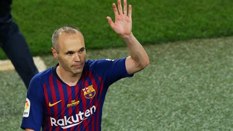 Andrés Iniesta bids farewell to Barecelona | Euronews