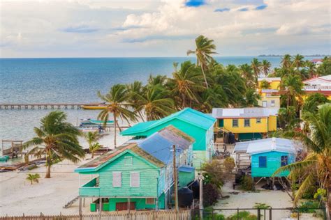 Experience the beautiful island of Caye Caulker in Belize