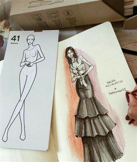 Pin By Paria Nemati On Bags In Fashion Drawing Tutorial Fashion