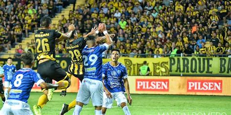 Peñarol Volvió A Golear Y Es Líder Del Torneo Apertura 970 Universal