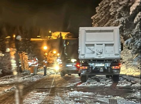 Pogledajte borbu putara sa mećavom na Zlatiboru Ogromni zastoji i