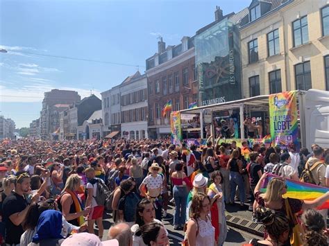 En Images C Tait La Folie Lille Pour Le Retour De La Marche Des Fiert S