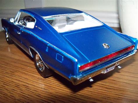 1967 Dodge Charger 426 Hemi 2 N1 Plastic Model Car Kit 1 25 Scale