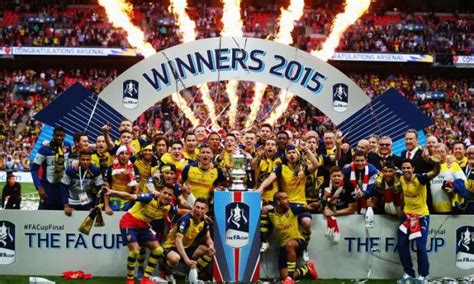 GALLERY: Ten great images as Arsenal romp to record-breaking FA Cup ...