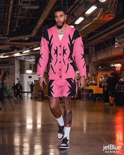 Jayson Tatum Outfit From October 22 2022 WHATS ON THE STAR