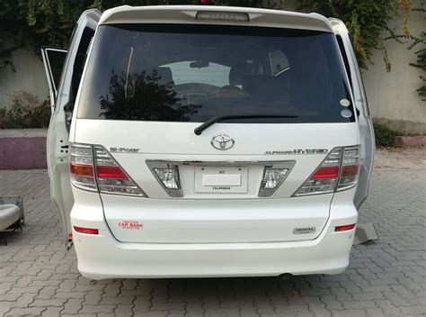 Toyota Alphard Hybrid E-Four - Best Auto Workshop - Fixmycar.pk