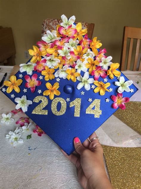 40+ Awesome Graduation Cap Decoration Ideas - For Creative Juice