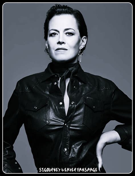 🖤S🤍I🩶G🖤O🤍U🩶R🖤N🤍E🩶Y🖤 - Sigourney Weaver Fanspage | Facebook