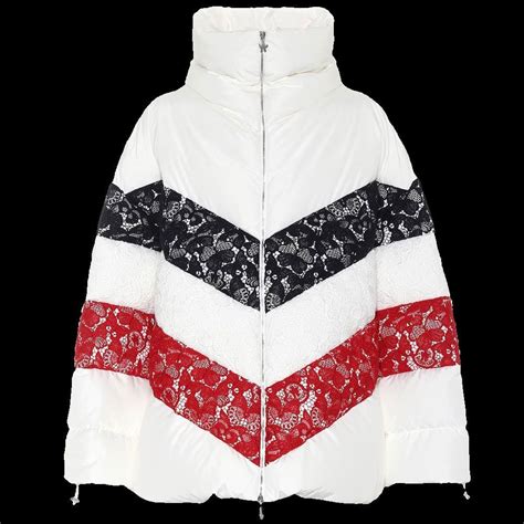 Moncler Mont Lace Beyaz Kadın ürünü NET 50 sezon indirimi fırsatıyla