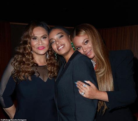 Beyonce S Mom Tina Knowles Files For Divorce From Second Husband