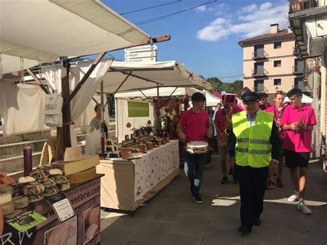 Fira Del Bolet I El Boletaire De La Pobla De Lillet Regi