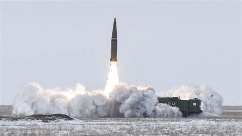 Meet the Iskander: The Russian Tactical Missile That Makes NATO Sweat ...