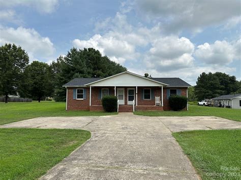 399 And 401 Seattle St Shelby Nc 28152 Mls 4056531 Redfin