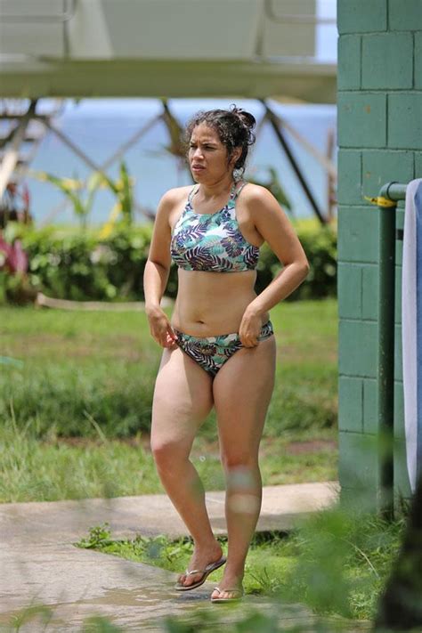 Baring It All America Ferrera Exposes Curvy Beach Body In Bikini While