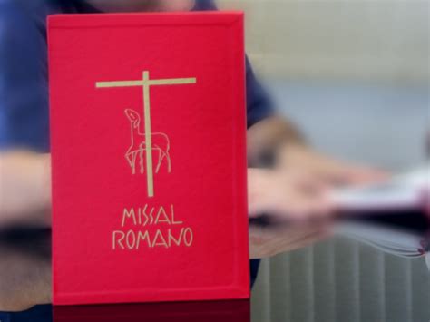 Aprovada a tradução brasileira da terceira edição do missal romano