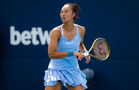 Wta1000迈阿密站郑钦文晋级第三轮 新华网