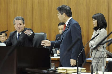 丸川珠代氏「愚か者め」ヤジが13年の時を経て小池都知事に飛び火 自民党時代の悪ノリ「tシャツ販売」で首相が反省する羽目に Smart Flash スマフラ[光文社週刊誌]