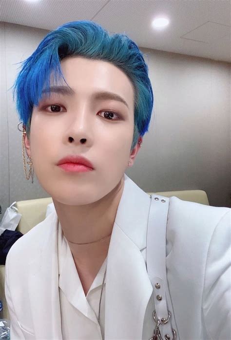 Ateez 에이티즈 On Twitter Kim Hongjoong Blue Hair Kim