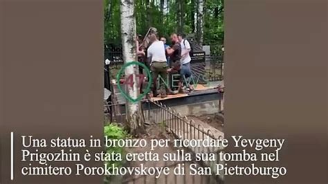 Prigozhin Eretto Un Monumento In Bronzo Sulla Sua Tomba A San