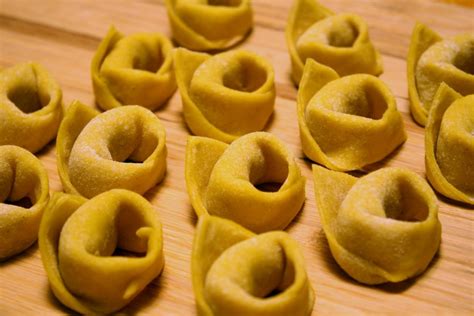 Tortellini La Ricetta Ufficiale Di Castelfranco Emilia Dove Sono Stati