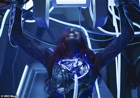 Titans Final Season Trailer Showcases Dimension Hopping Scenario And