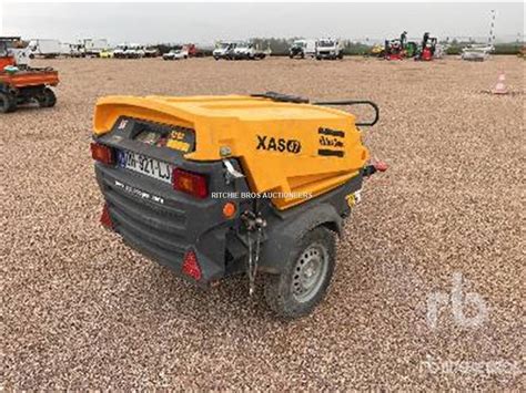 ATLAS COPCO XAS47 MOBILE COMPRESSEUR A AIR 1 ESSIEU D Occasion