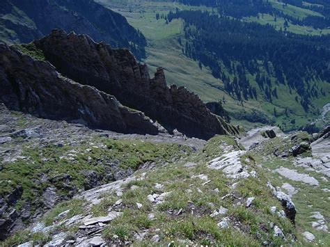 Tiefblick Im Oberen Teil Der Westlichen S Dostflanke Hikr Org