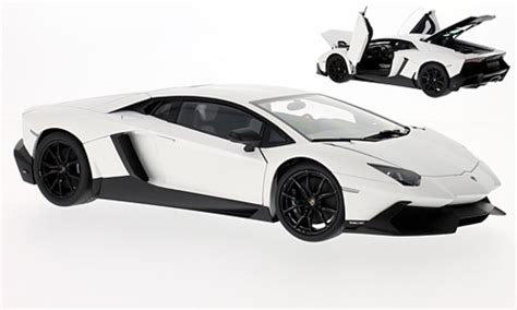 Diecast Model Cars Lamborghini Aventador Lp720 4 118 Autoart 50