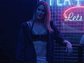 MR INBETWEEN NUDE SCENES AZNude