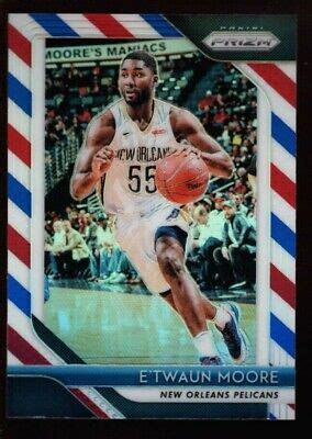 E Twaun Moore Pelicans Prizms Red White Blue Refractor Sp