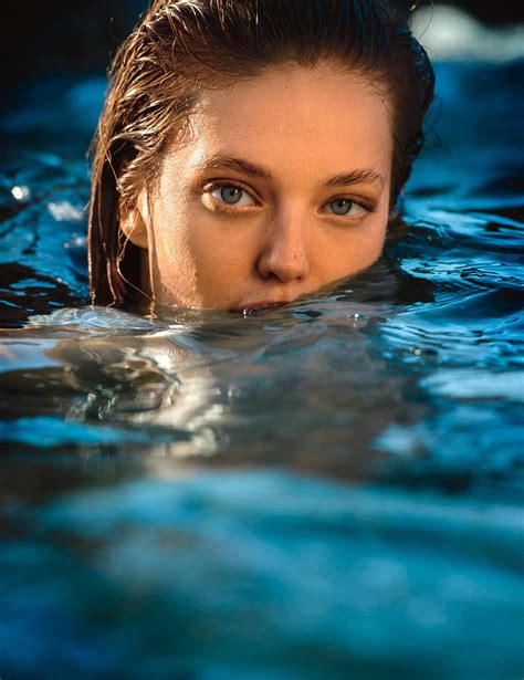 Emily DiDonato Gilles Bensimon Brunette Women Outdoors Wet Body