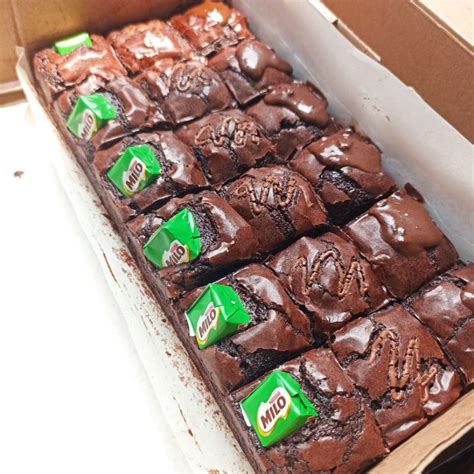 Jual Brownies Panggang Sekat Fudgy Dark Cokelat Khara Rasa Isi 18