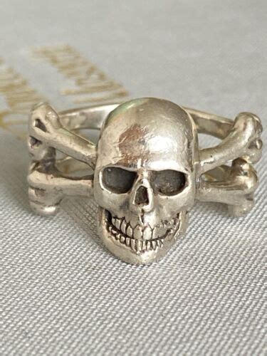 The Great Frog 925 Silver Skull Crossbones Ring UK Size U 5 With