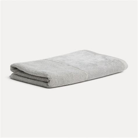 MÖVE Bamboo Luxe Duschtuch 80X150 cm Grau silver grey Uni mit