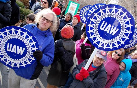 Auto Streiks Spitze Der UAW Gewerkschaft Einigt Sich Mit Ford Auf