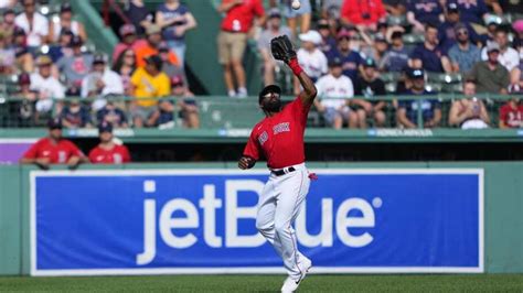 Longtime Boston Red Sox Outfielder Jackie Bradley Jr Signs With New