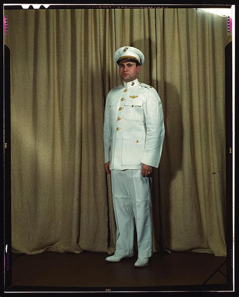 WWII USMC Officer Uniforms - Vintage Color Photos - UNIFORMS [REF] USMC ...