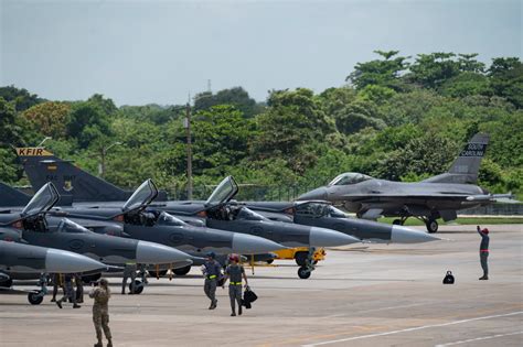 Ca As F Da Guarda A Rea Nacional Da Carolina Do Sul Participam Do