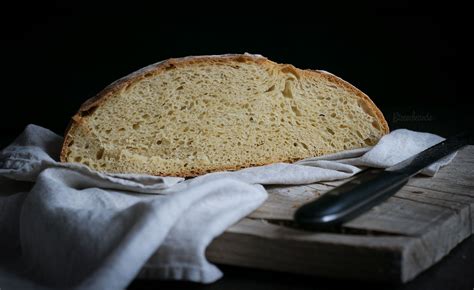 Pan Con S Mola De Trigo Duro Y Prefermento Bizcocheando