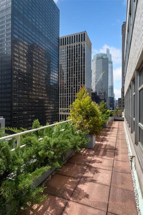 Virtual Tour 488 Madison Avenue Sublease