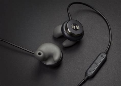 These Revols Earbuds Will Mold To Your Ear Shape In 60 Secs For A