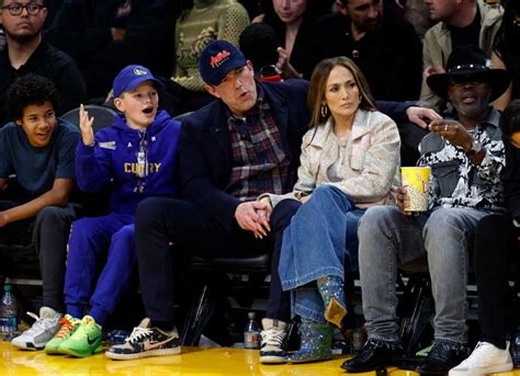 Jennifer Lopez Ben Affleck Sitting Courtside His Son At Lakers