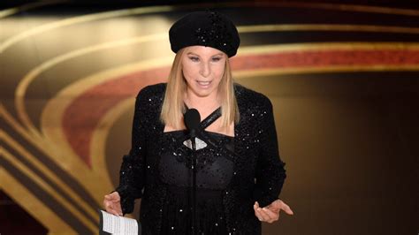 Barbra Streisand, Kris Kristofferson sing duet in London | CTV News