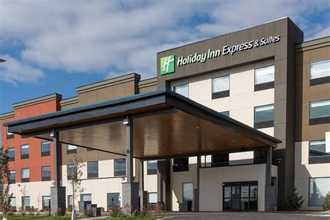 HOLIDAY INN EXPRESS & SUITES NORTH BATTLEFORD, AN IHG HOTEL - Updated ...