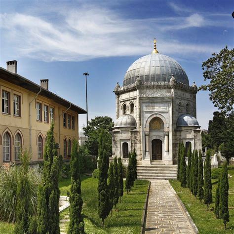 Sultan Reşat Türbesi Gezi Rehberi Eyüpsultan İstanbul