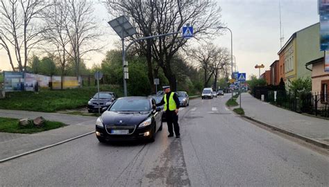 Czterech Kierowc W Na Podw Jnym Gazie Stracili Prawo Jazdy Poza