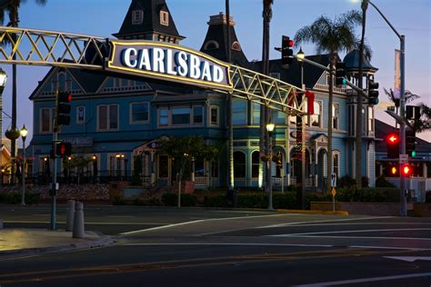 Fun Places to Eat Near Carlsbad Beachfront Hotels - Ocean Palms Beach ...