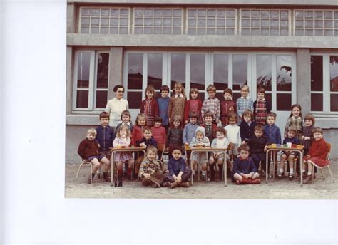 Photo De Classe Ecole Maternelle 1ère Année De 1971 Ecole Jeanne D Arc