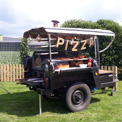 Pizza Foodtruck Huren Bij Verhuurstad Foodtrucks Hout Gestookt Ede